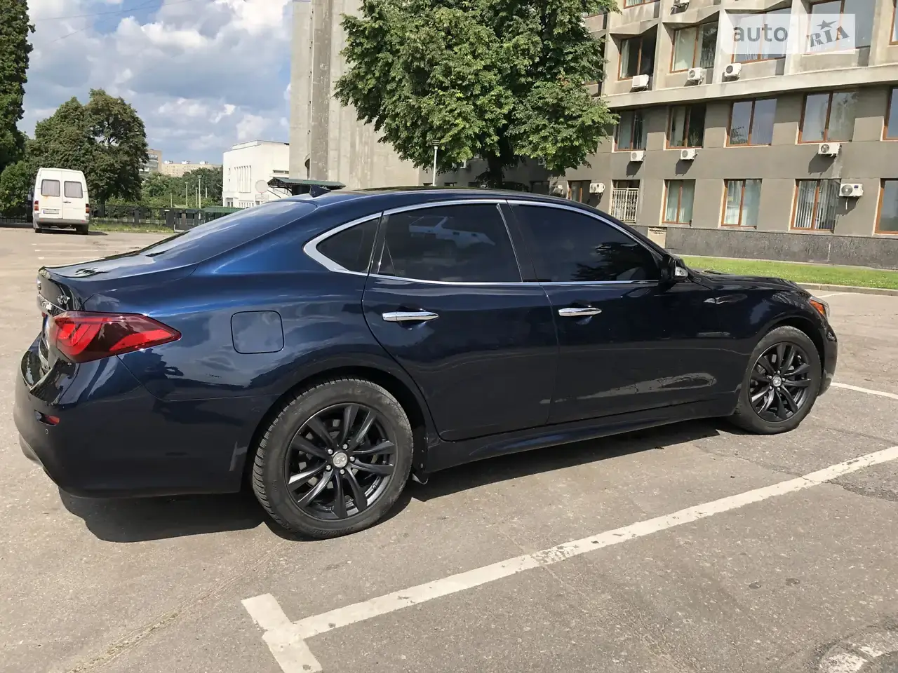 Аренда Infiniti Q70 Аренда Infiniti Q70