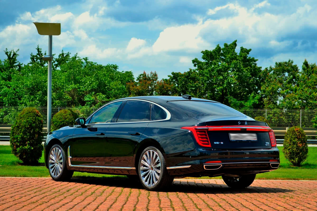 Аренда Hongqi H9 Аренда Hongqi H9
